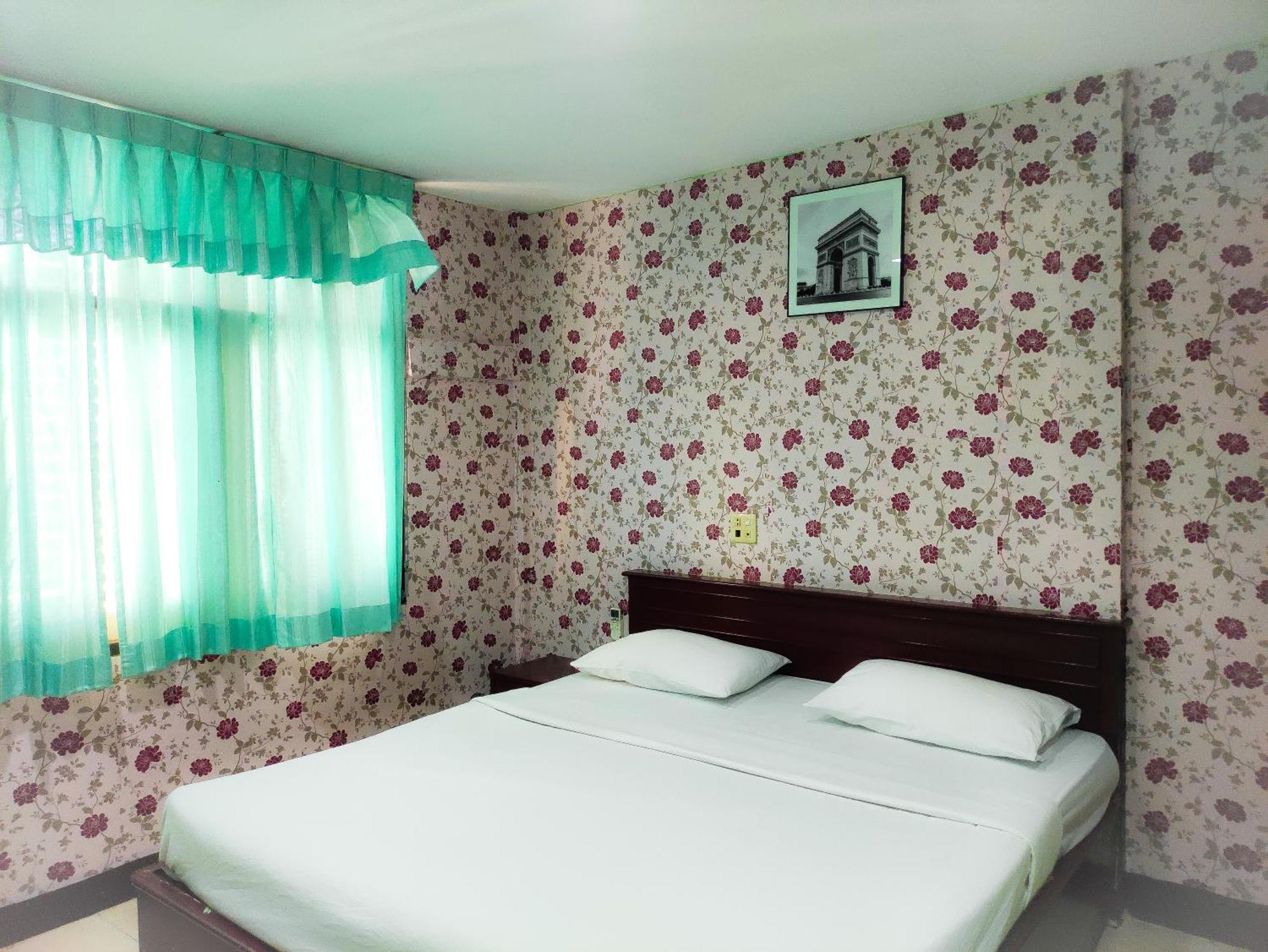 Woodlands Inn Bangkok Eksteriør bilde